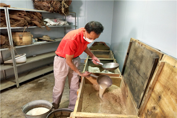 7發酵液拌麥麩 (1).jpg